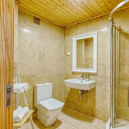 아파트 Amazing Duplex At Alfama *