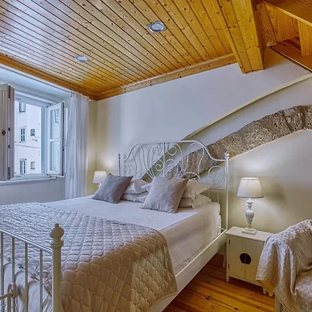 Amazing Duplex At Alfama *