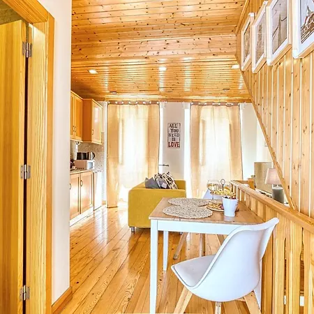 Amazing Duplex At Alfama Appartement Lissabon